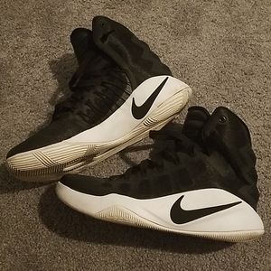 Nike Hyperdunks basketball shoes